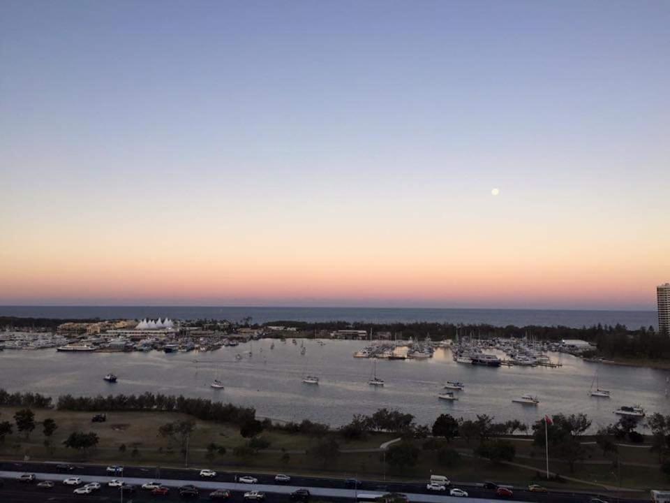 Stunning View Close To Everything Gold Coast Extérieur photo